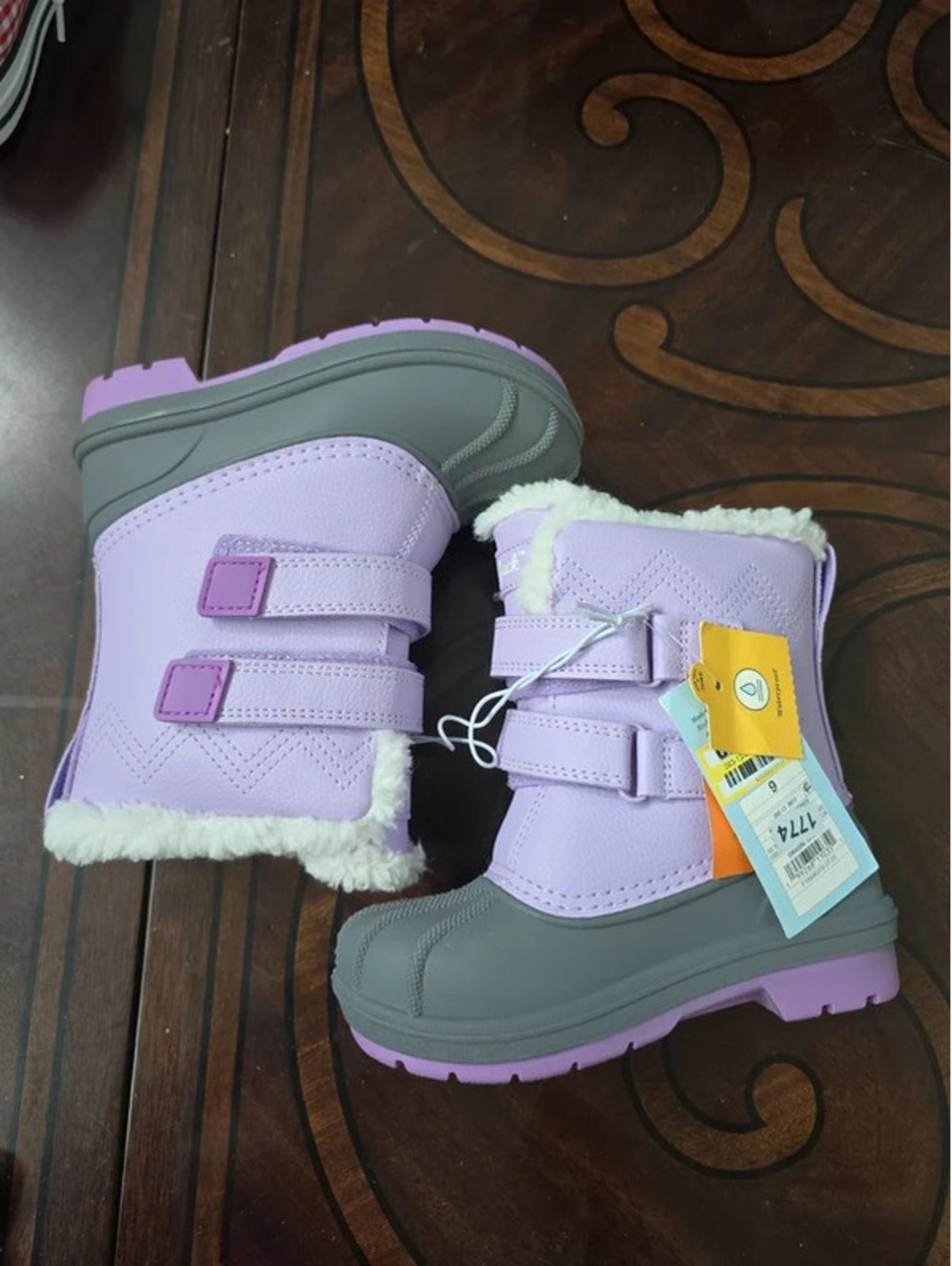 Size 9 brand new snow boots from target item. 1774 boxG18